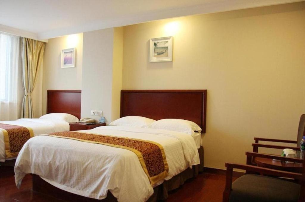 Greentree Inn Linyi Feixian Jianshe Road Express Hotel Exteriör bild