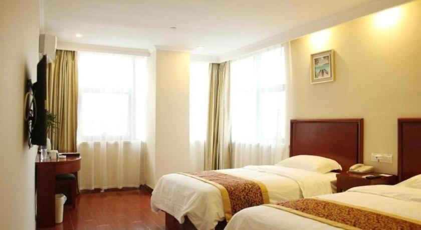 Greentree Inn Linyi Feixian Jianshe Road Express Hotel Exteriör bild