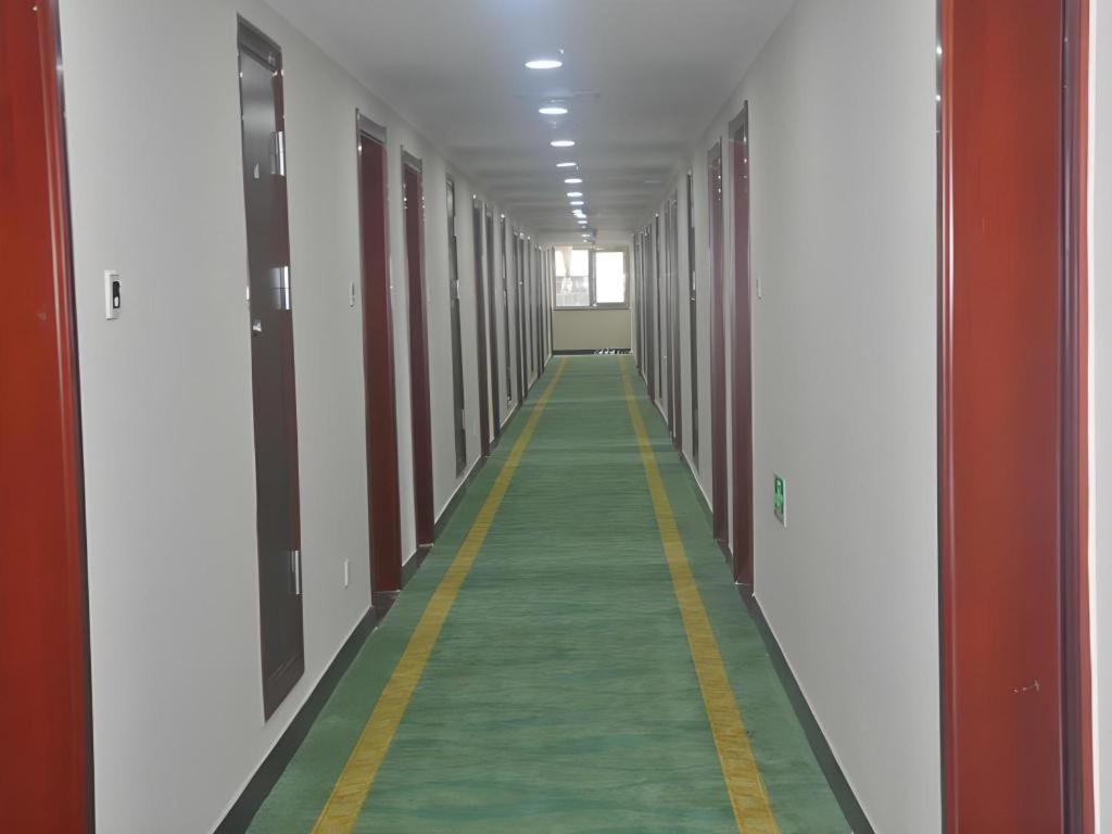Greentree Inn Linyi Feixian Jianshe Road Express Hotel Exteriör bild