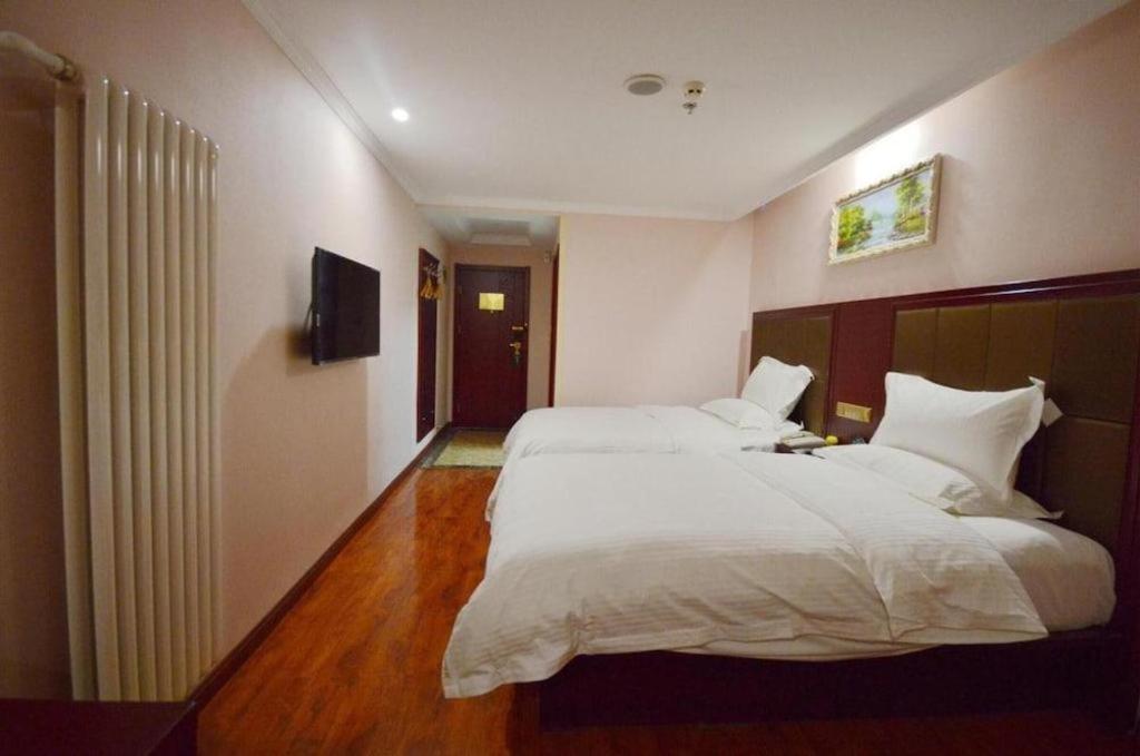 Greentree Inn Linyi Feixian Jianshe Road Express Hotel Exteriör bild